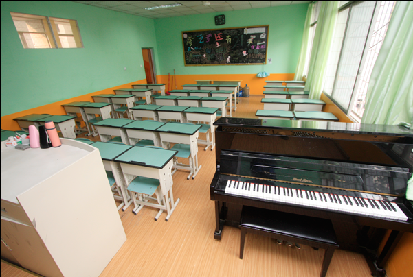 新亚艺术学校教室